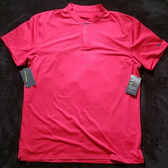 Nike Tiger Woods Drifit Golf Henley 